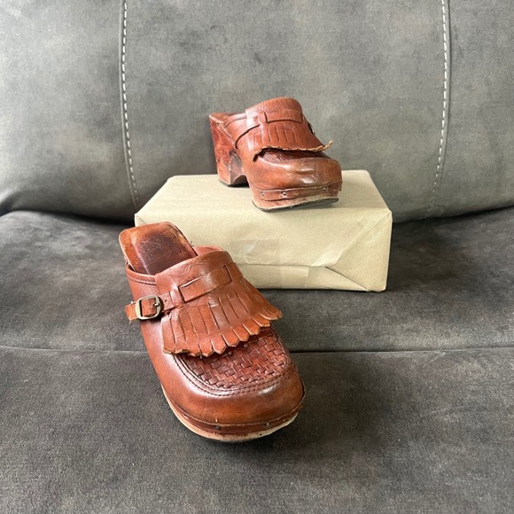 Joelle Women VTG 70's Wood Heel Leather Clog Mules 7B Fringe Woven Brown Retro - Picture 3 of 7